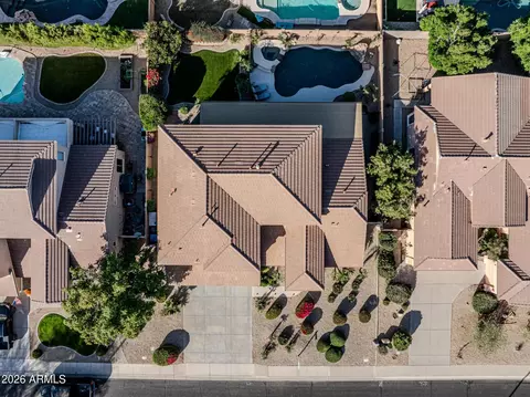 View/Area - 320 E Mary Ln, Gilbert, AZ 85296 photo 1 of 5