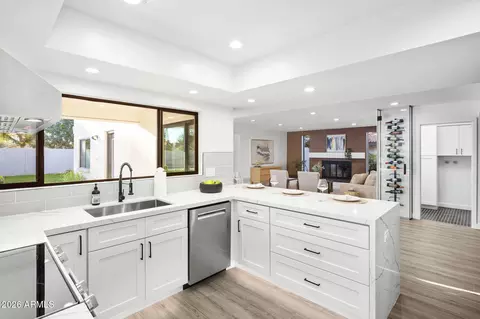 8537 E San Felipe Dr, Scottsdale, AZ 85258