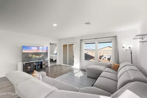 Living - 1243 S Lenora Loop, Benson, AZ 85602 photo 1 of 1