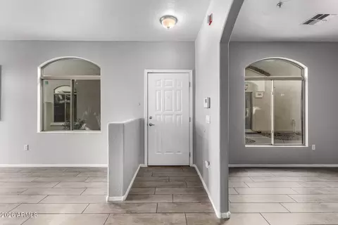 Entry Way - 2150 E Bell Rd #1075, Phoenix, AZ 85022 photo 1 of 2