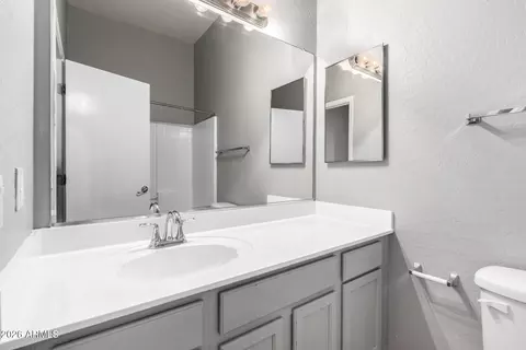 Bath - 2150 E Bell Rd #1075, Phoenix, AZ 85022 photo 3 of 3