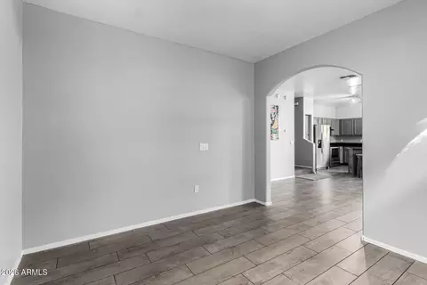 Entry Way - 2150 E Bell Rd #1075, Phoenix, AZ 85022 photo 2 of 2