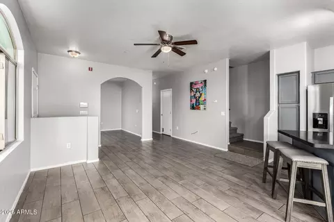 Living - 2150 E Bell Rd #1075, Phoenix, AZ 85022 photo 2 of 3