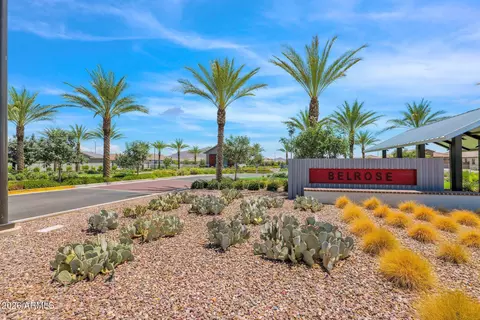 View/Area - 2327 E Ridgewood Ln, Gilbert, AZ 85298 photo 8 of 8