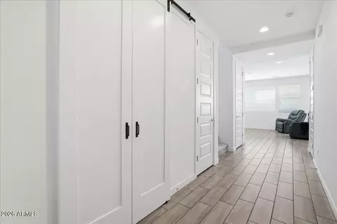 Entry Way - 2327 E Ridgewood Ln, Gilbert, AZ 85298 photo 4 of 8