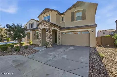 Exterior - 2327 E Ridgewood Ln, Gilbert, AZ 85298 photo 5 of 11