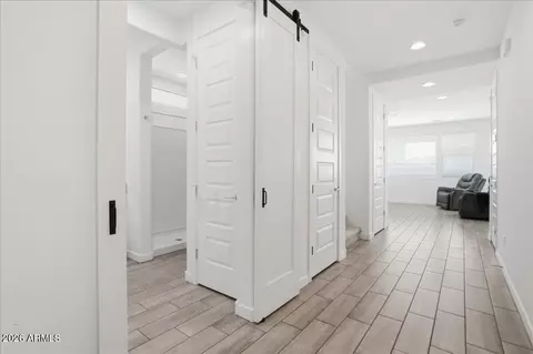 Entry Way - 2327 E Ridgewood Ln, Gilbert, AZ 85298 photo 5 of 8