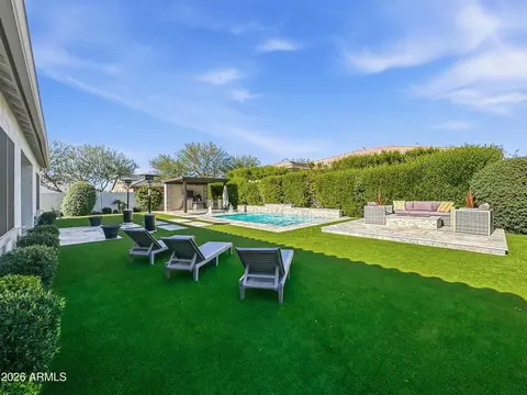 Exterior - 2930 E Herrera Dr, Phoenix, AZ 85050 photo 3 of 7