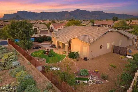 8348 S Lucky Seven Ct, Gold Canyon, AZ 85118