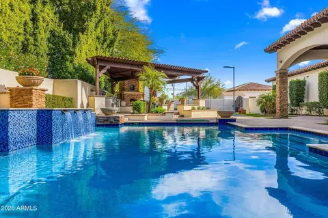 Exterior - 4838 E Palomino Rd, Phoenix, AZ 85018 photo 3 of 6