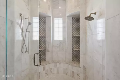 Bath - 4838 E Palomino Rd, Phoenix, AZ 85018 photo 2 of 2