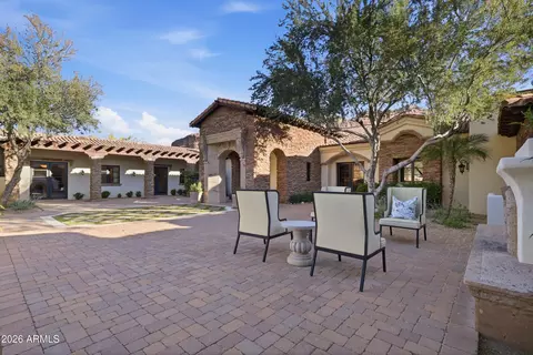 Exterior - 4838 E Palomino Rd, Phoenix, AZ 85018 photo 5 of 6