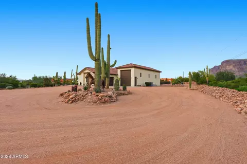 1067 S Trigger Ct, Apache Junction, AZ 85119 photo 7