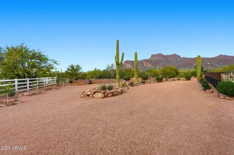 1067 S Trigger Ct, Apache Junction, AZ 85119 photo 57