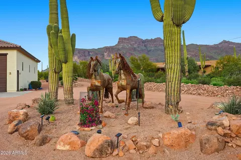 1067 S Trigger Ct, Apache Junction, AZ 85119 photo 44