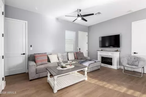 Entry Way - 20106 W Whitton Ave, Buckeye, AZ 85396 photo 4 of 5