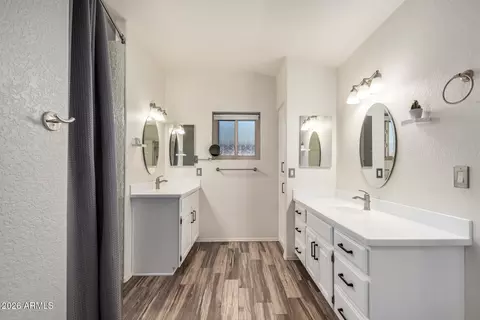 Bath - 11456 E Monte Ave, Mesa, AZ 85209 photo 2 of 4