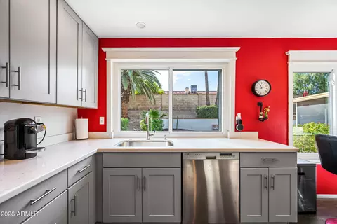 Kitchen - 2133 Evans Dr, Phoenix, AZ 85022 photo 4 of 9