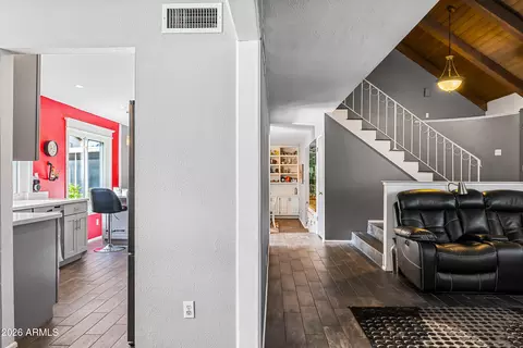 Entry Way - 2133 Evans Dr, Phoenix, AZ 85022 photo 2 of 8