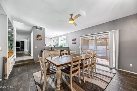 Dining - 2133 Evans Dr, Phoenix, AZ 85022 photo 11 of 11