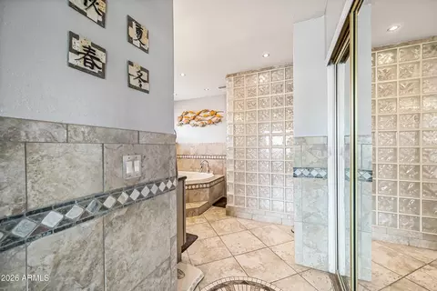 Bath - 2133 Evans Dr, Phoenix, AZ 85022 photo 2 of 8
