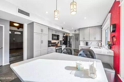 Kitchen - 2133 Evans Dr, Phoenix, AZ 85022 photo 5 of 9