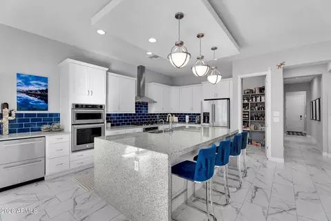 3031 E Los Gatos Dr, Phoenix, AZ 85050