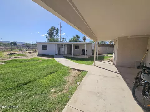 Exterior - 819 E Apollo Rd, Phoenix, AZ 85042 photo 1 of 1