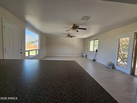 Living - 819 E Apollo Rd, Phoenix, AZ 85042 photo 1 of 3