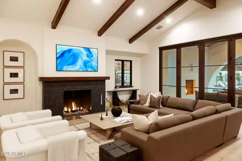 Living - 4605 E Rockridge Rd, Phoenix, AZ 85018 photo 7 of 7