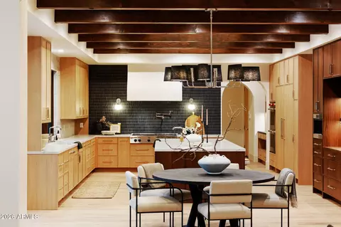 Kitchen - 4605 E Rockridge Rd, Phoenix, AZ 85018 photo 12 of 12