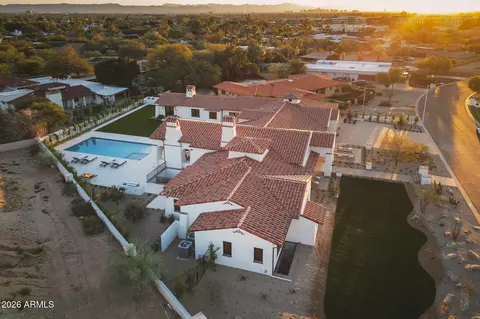 View/Area - 4605 E Rockridge Rd, Phoenix, AZ 85018 photo 5 of 6
