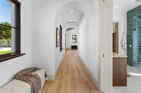 Entry Way - 4605 E Rockridge Rd, Phoenix, AZ 85018 photo 7 of 7