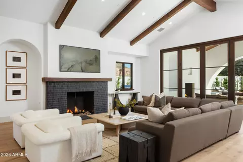 Living - 4605 E Rockridge Rd, Phoenix, AZ 85018 photo 1 of 7