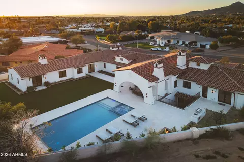 View/Area - 4605 E Rockridge Rd, Phoenix, AZ 85018 photo 4 of 6