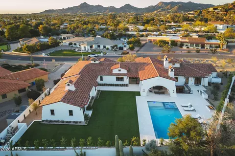 View/Area - 4605 E Rockridge Rd, Phoenix, AZ 85018 photo 3 of 6