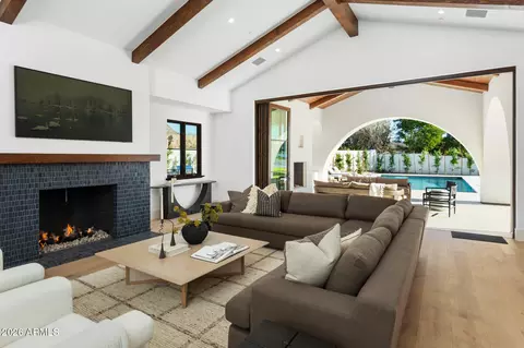 Living - 4605 E Rockridge Rd, Phoenix, AZ 85018 photo 5 of 7