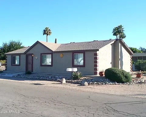 412 N Buckhorn Ct, Queen Valley, AZ 85118