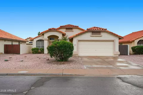 6927 E Lobo Ave, Mesa, AZ 85209