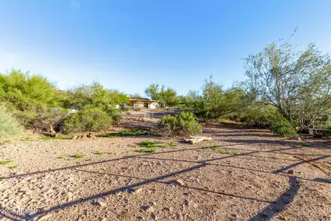 Exterior - 164 S Sixshooter Rd, Apache Junction, AZ 85119 photo 22 of 28