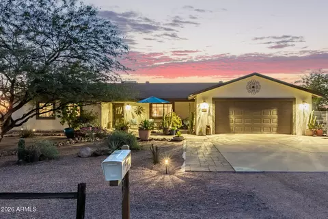164 S Sixshooter Rd, Apache Junction, AZ 85119
