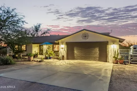 Exterior - 164 S Sixshooter Rd, Apache Junction, AZ 85119 photo 4 of 28
