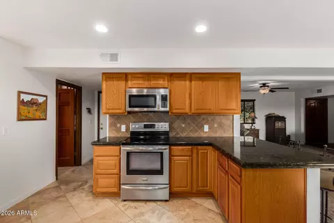 Kitchen - 164 S Sixshooter Rd, Apache Junction, AZ 85119 photo 4 of 4