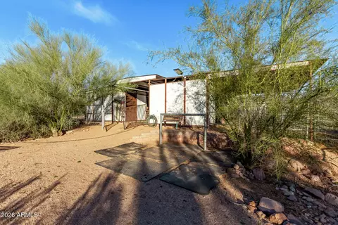 Exterior - 164 S Sixshooter Rd, Apache Junction, AZ 85119 photo 24 of 28