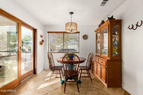 Dining - 164 S Sixshooter Rd, Apache Junction, AZ 85119 photo 4 of 4