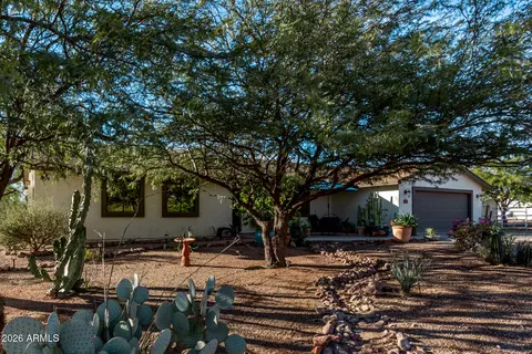 Exterior - 164 S Sixshooter Rd, Apache Junction, AZ 85119 photo 7 of 28