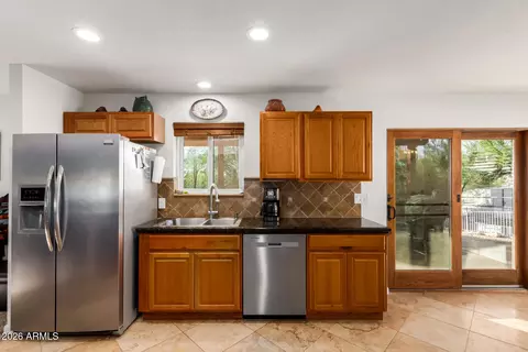 Kitchen - 164 S Sixshooter Rd, Apache Junction, AZ 85119 photo 3 of 4
