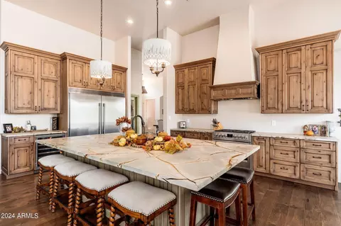 6610 E Barwick Dr, Cave Creek, AZ 85331