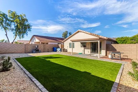 14817 W Redfield Rd, Surprise, AZ 85379