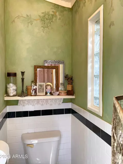 Bath - 132 Opera Dr, Bisbee, AZ 85603 photo 5 of 6